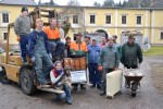 Freiwillige packten im Töpperschloss kräftig an