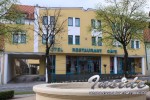 100426E0001_small.jpg